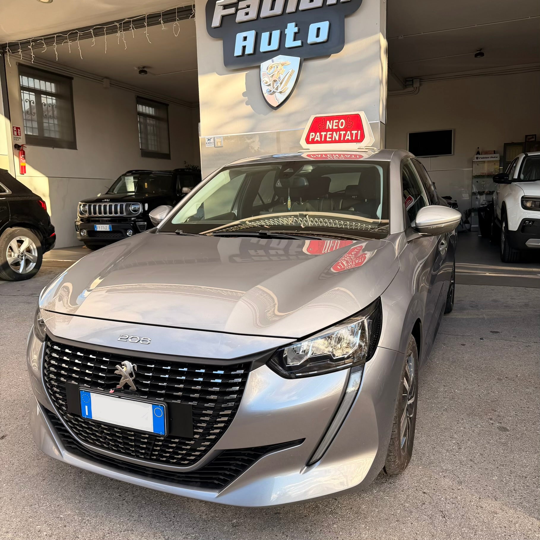Peugeot 208